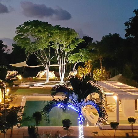 Blue Hotel And Resort Каламба Екстериор снимка