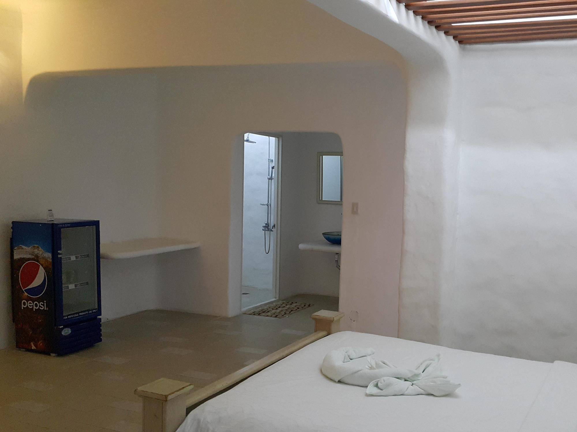 Blue Hotel And Resort Каламба Екстериор снимка